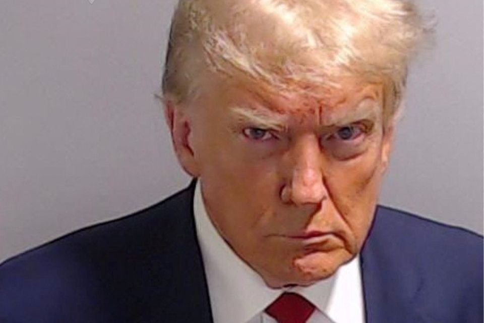 Bức ảnh chụp ông Trump khi đến nhà tù trình diện. Ảnh: Reuters