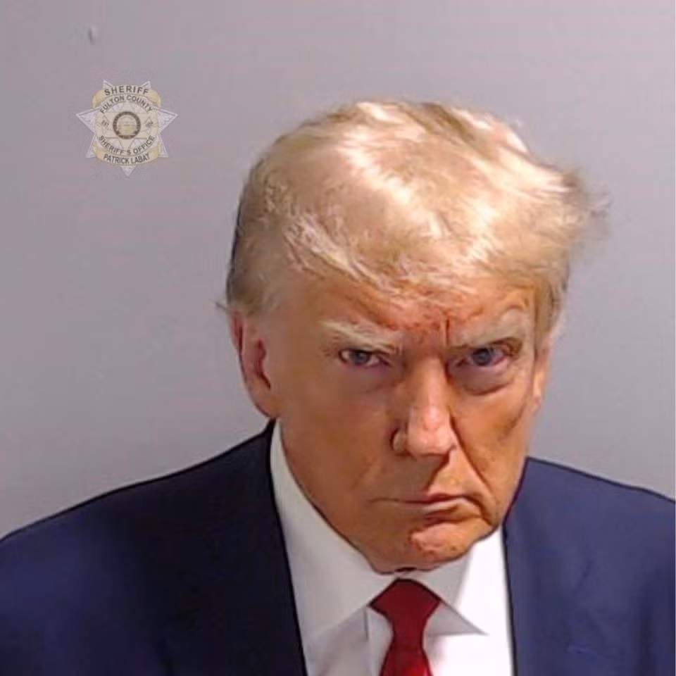 Bức ảnh của ông Trump được quận Fulton công bố. Ảnh: Reuters Bức ảnh của ông Trump được quận Fulton công bố. Ảnh: Reuters