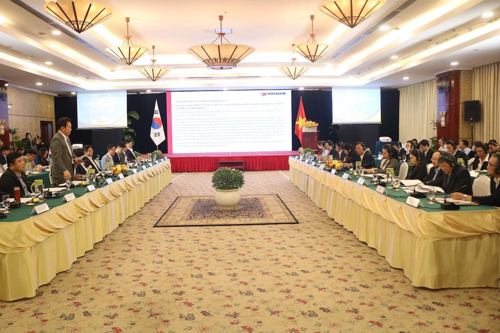 Các doanh nghiệp Hàn Quốc nêu kiến nghị với lãnh đạo TP.HCM. (Ảnh: ITPC). Các doanh nghiệp Hàn Quốc nêu kiến nghị với lãnh đạo TP.HCM. (Ảnh: ITPC).