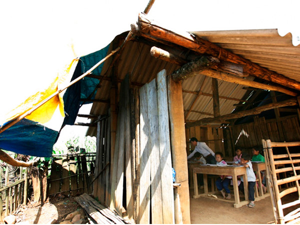 Lớp học ở Tà Xi Láng