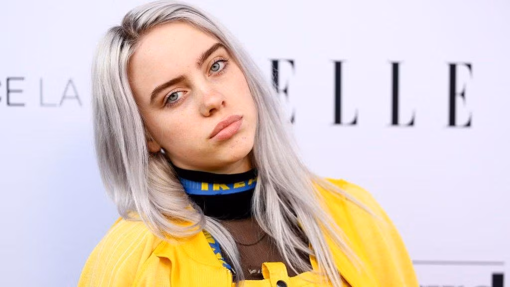 Billie Eilish góp phần tạo ra trào lưu tự thu âm tại nhà cho nhiều nghệ sĩ độc lập.