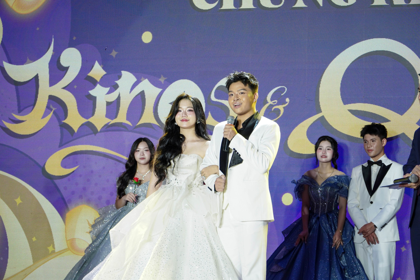 4 cặp đôi tài năng trong vòng Chung kết cuộc thi KINGS &amp; QUEENS.