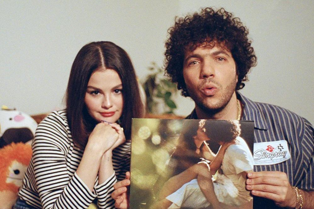 I Said I Love You First vươn lên vị trí số một trên bảng xếp hạng iTunes. I Said I Love You First vươn lên vị trí số một trên bảng xếp hạng iTunes.