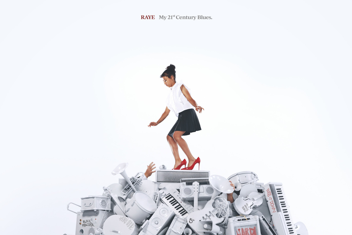 Raye phát hành album đầu tay sau gần 10 năm hoạt động trong âm nhạc.