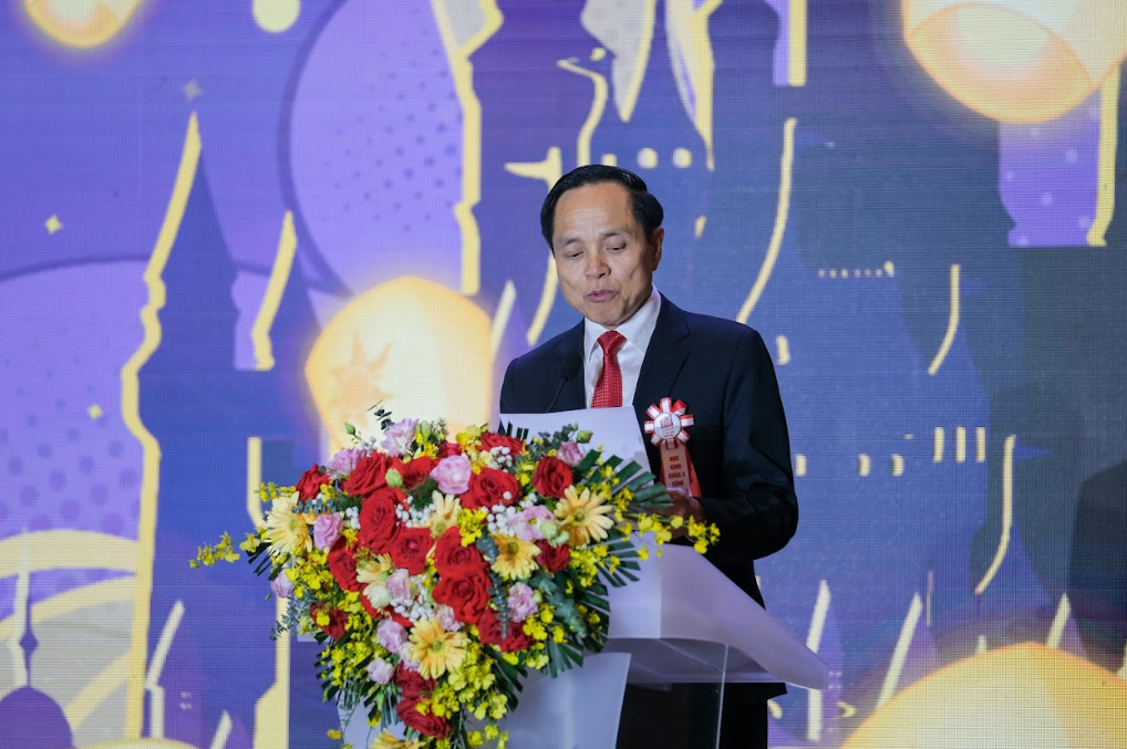 PGS.TS Nguyễn Quang Liệu gửi những lời nhắn nhủ đầy tâm huyết đến teen 2K7.