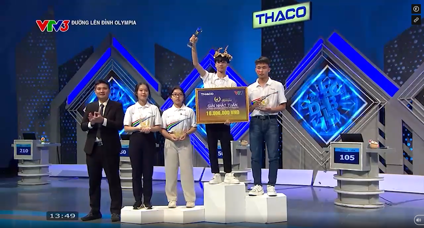 Đức Cường giành vòng nguyệt quế với 210 điểm. Đức Cường giành vòng nguyệt quế với 210 điểm.