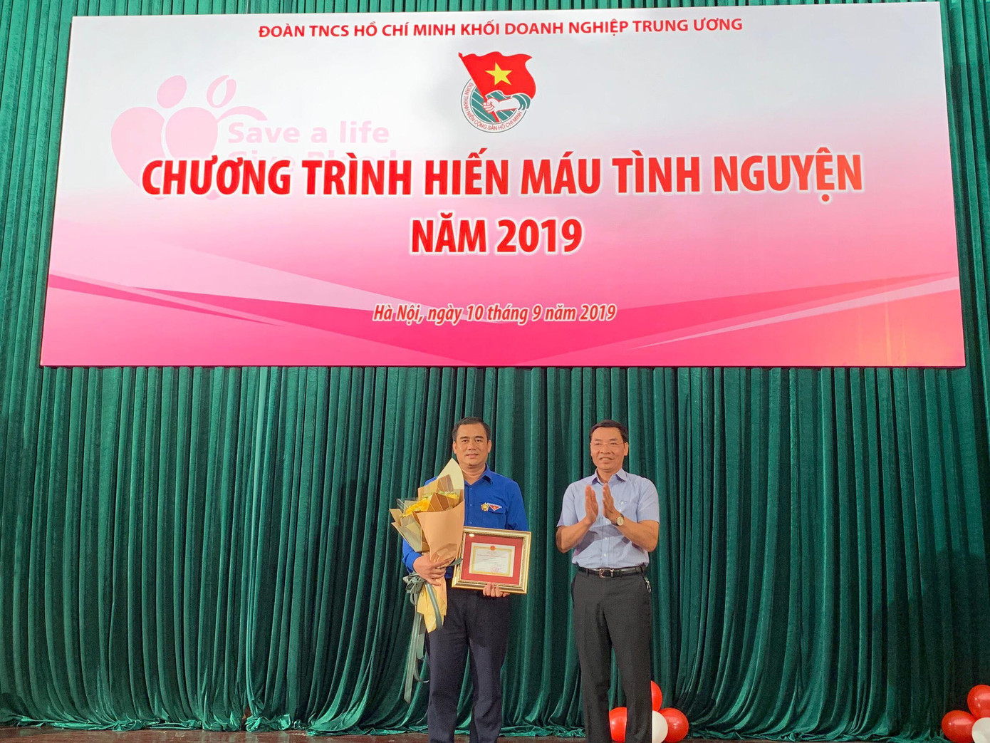 7.000 cán bộ, đoàn viên, thanh niên xếp hàng hiến máu tình nguyện ảnh 4