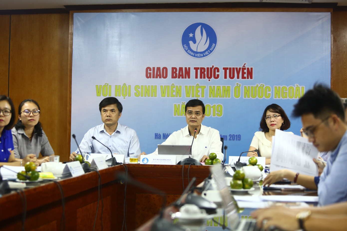 Nhiều hoạt động thiết thực của sinh viên Việt Nam ở nước ngoài hướng về Tổ quốc ảnh 1