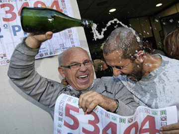 Vui mừng khi vừa biết mình trúng độc đắc. Vui mừng khi vừa biết mình trúng độc đắc