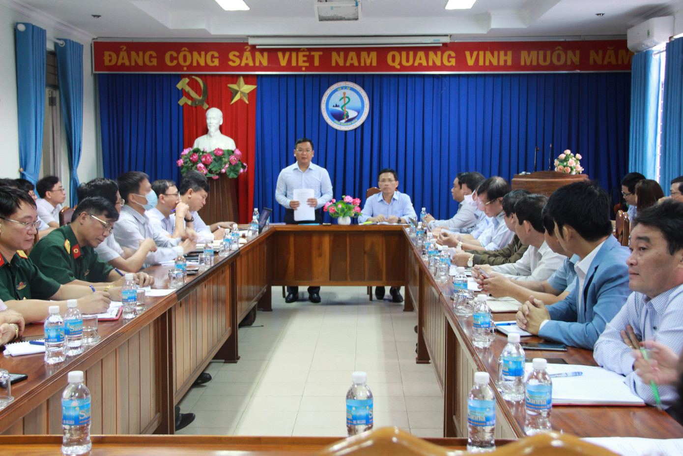 Đại diện đoàn công tác của Bộ Y tế phát biểu tại buổi làm việc. Ảnh L.H Đại diện đoàn công tác của Bộ Y tế phát biểu tại buổi làm việc. Ảnh L.H