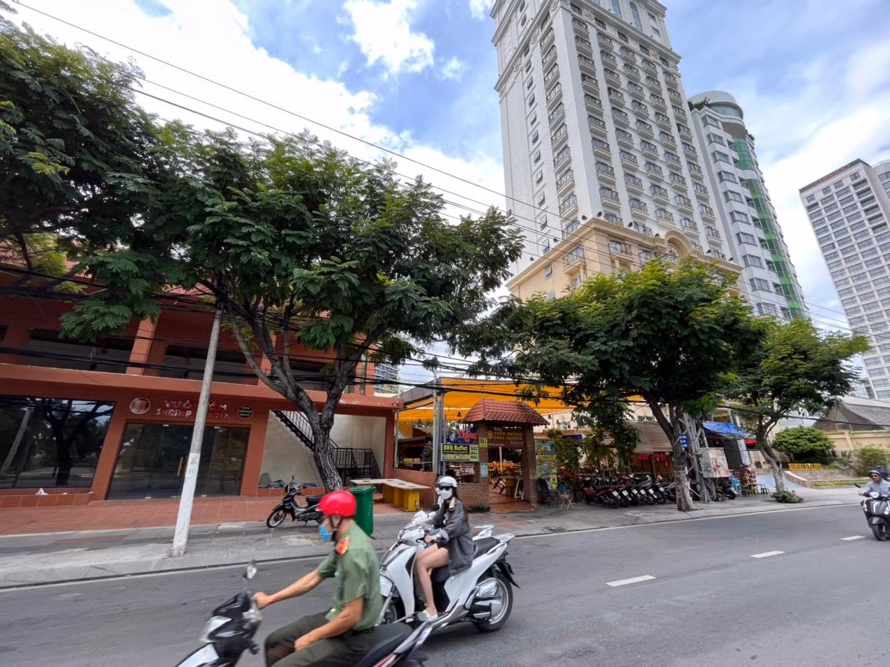 Lô đất 86C Trần Phú có vị trí đắc địa nằm gần bờ biển Nha Trang. Ảnh L.H
