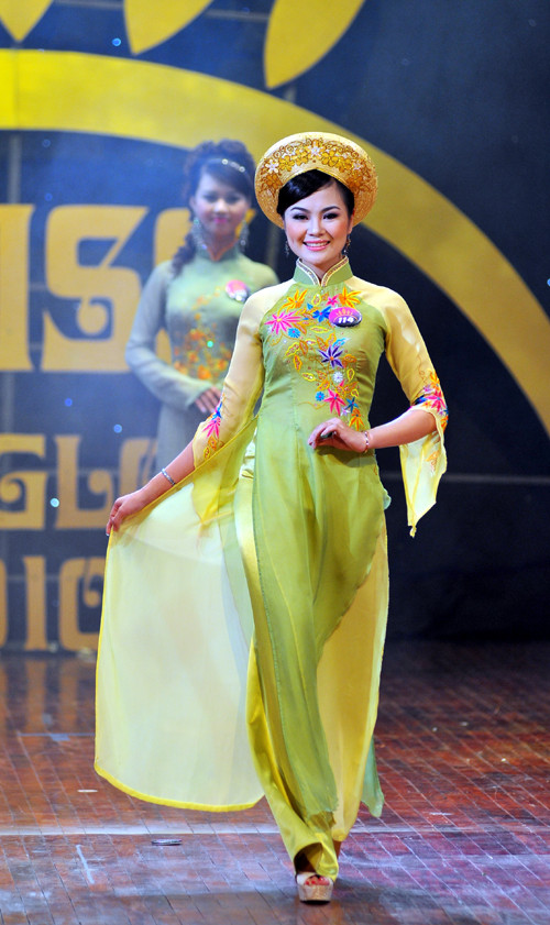 Nữ sinh Hà thành duyên dáng với áo dài ảnh 3