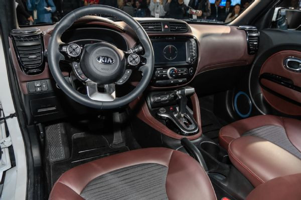 KIA khoe công nghệ với mẫu Trail'ster 4WD hybrid concept ảnh 10