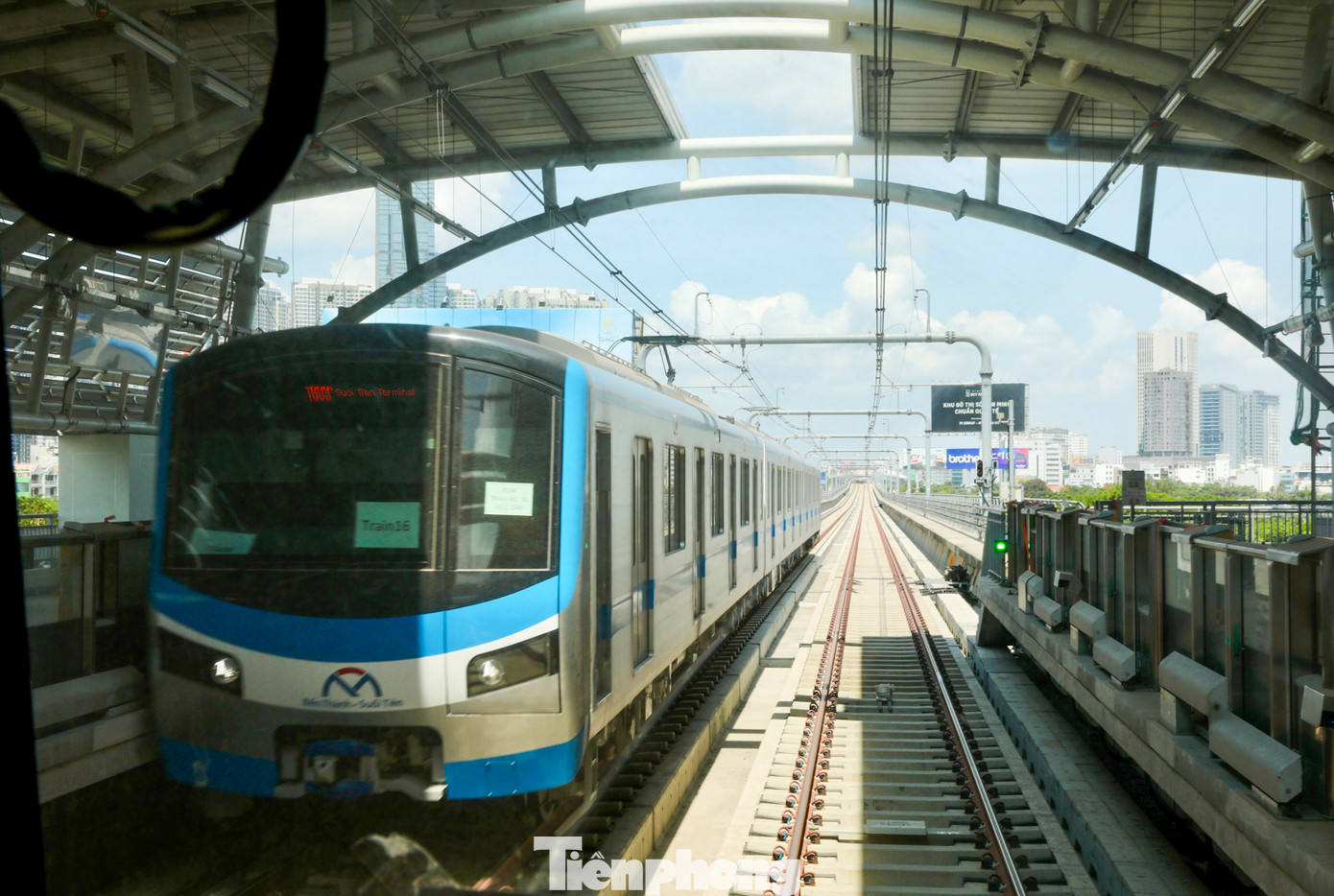 Đoàn tàu thuộc tuyến metro số 1 TPHCM. Ảnh: Duy Anh.