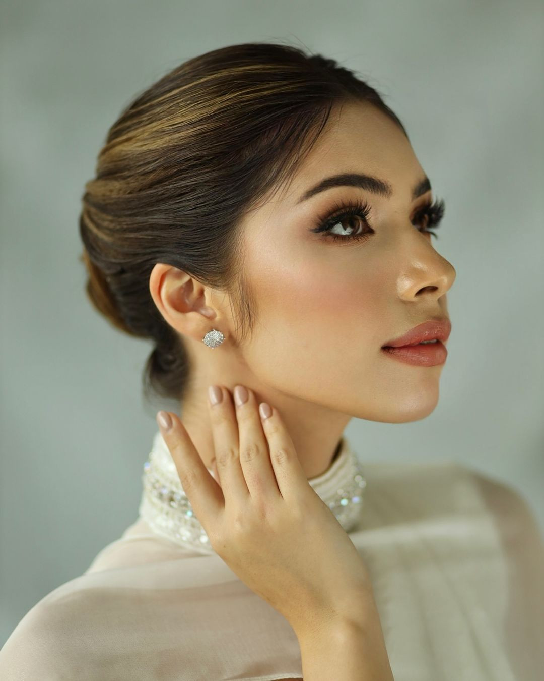 Với những lùm xùm trong hai năm liên tiếp, thương hiệu Hoa hậu Hoàn vũ Indonesia bị đánh giá mất uy tín trên đấu trường quốc tế, làm ảnh hưởng tới thành tích của các đại diện Indonesia. Năm 2023, đại diện Indonesia tại Hoa hậu Hoàn vũ là người đẹp Fabienne Nicole Groneveld đã ra về tay trắng sau scandal quấy rối tình dục của ban tổ chức.