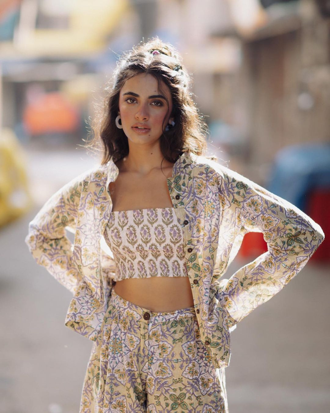 Rhea Singha từng đại diện Ấn Độ dự thi Miss Teen Universe 2023 và lọt vào top 6. Rhea Singha từng đại diện Ấn Độ dự thi Miss Teen Universe 2023 và lọt vào top 6.