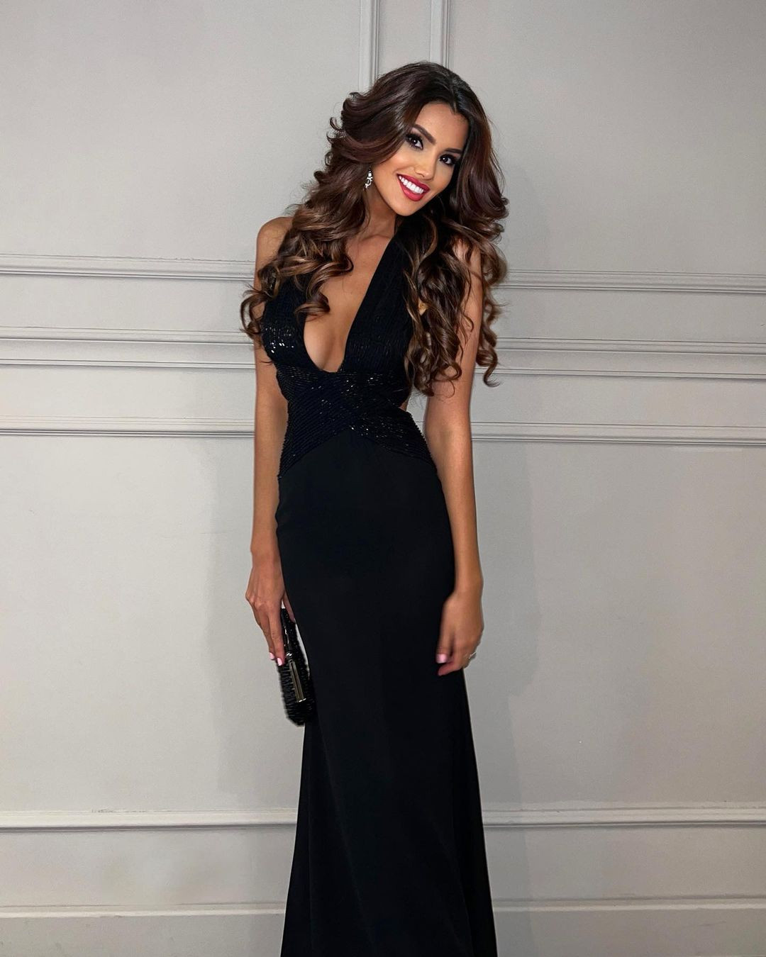 Trong những năm gần đây, cô là người dẫn chương trình cho các sự kiện, viết báo cho các báo tạp chí.