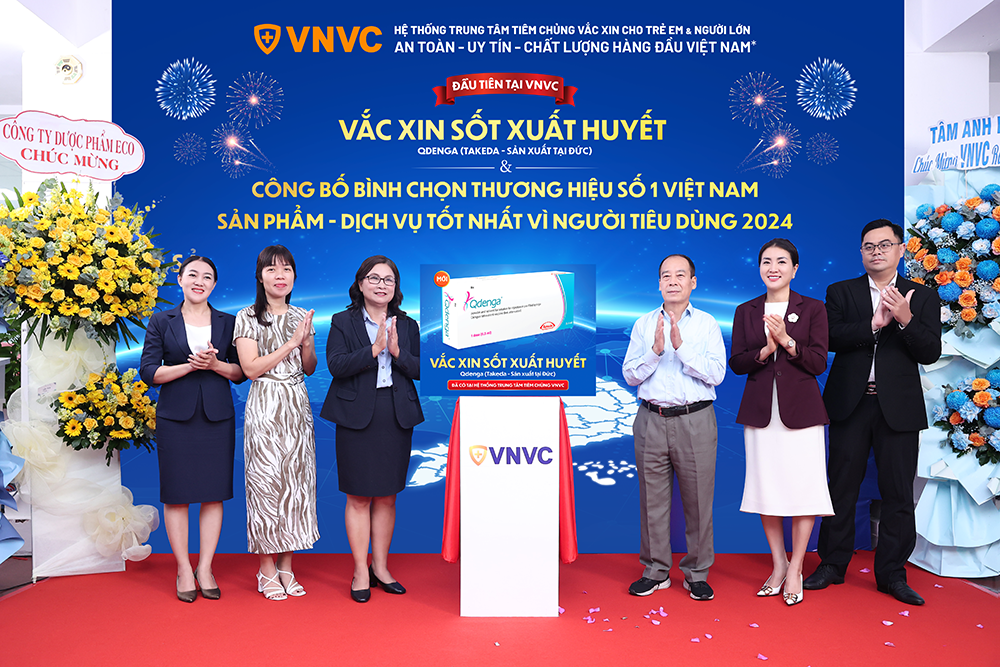 Hệ thống tiêm chủng VNVC tiên phong tiêm vắc xin sốt xuất huyết. Ảnh: Tuệ Diễm