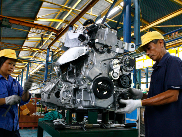 Công ty ô tô Hòa Bình