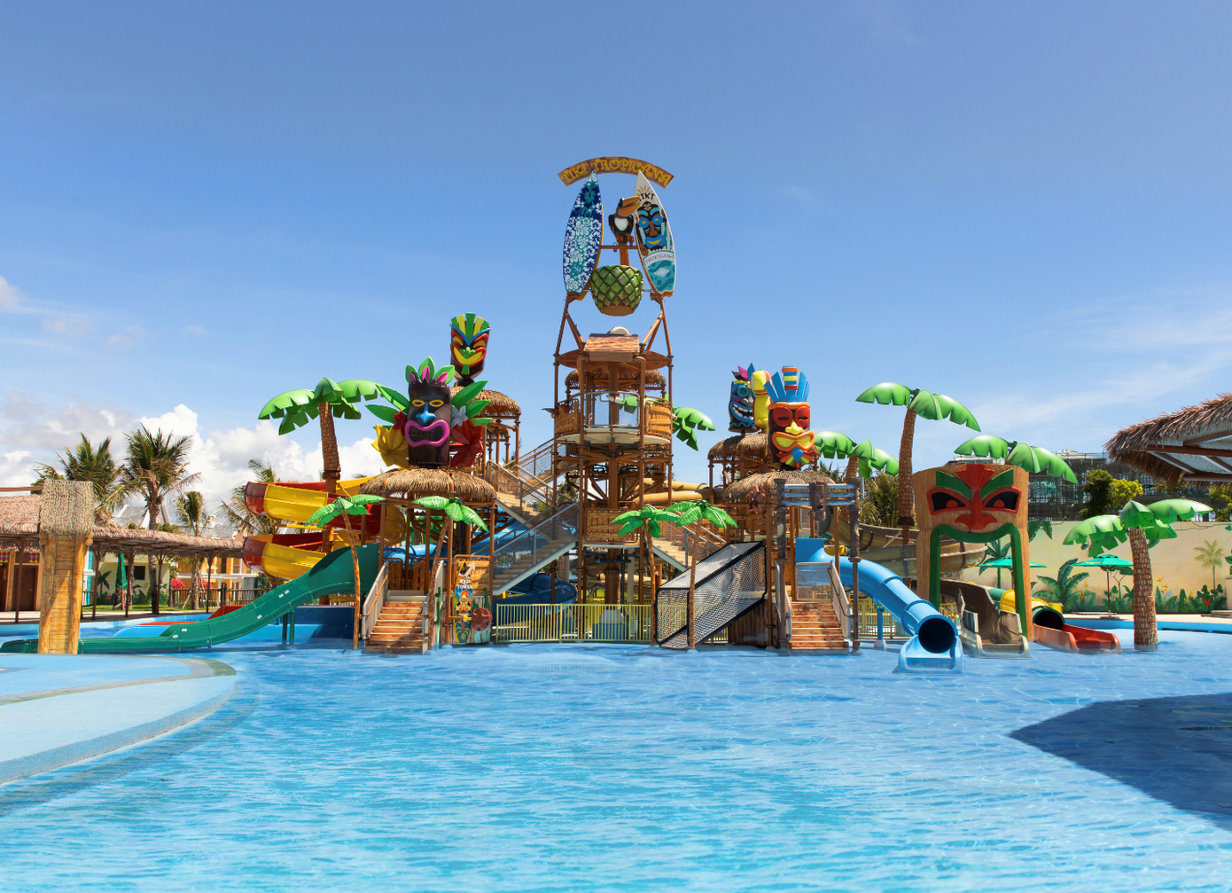 Tropicana Park tái hiện văn hóa Polynesia tại vùng biển Thái Bình Dương sẽ chính thức đón du khách tham quan vào ngày 01/06 (Ảnh: Novaland).