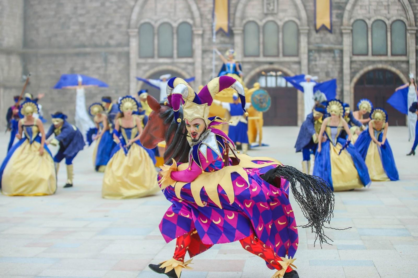 Show diễn “Trận chiến ở vương quốc Mặt trăng” tại Sun World Ba Na Hills