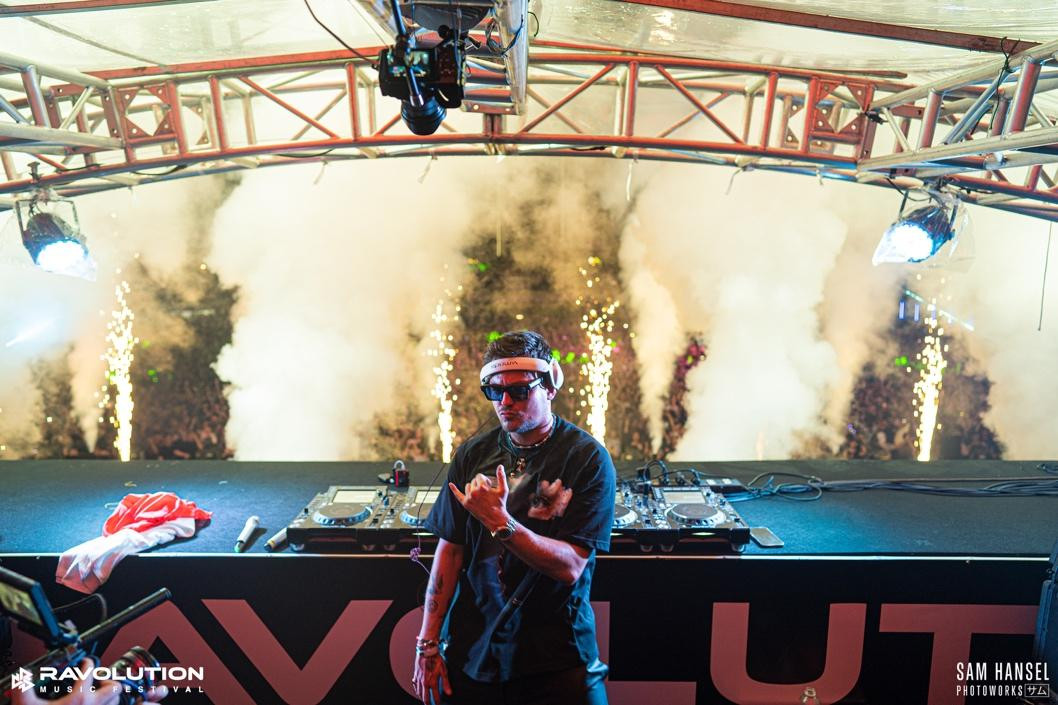 Jullian Jordan, chiến binh của hãng thu âm nhà Martin Garrix