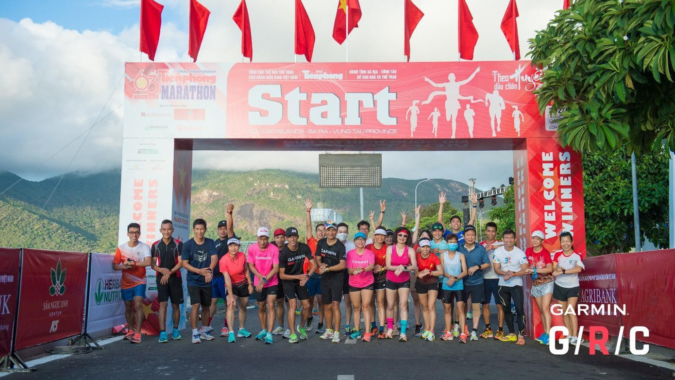Buổi chạy kích trước race tại Tiền Phong Marathon 2022