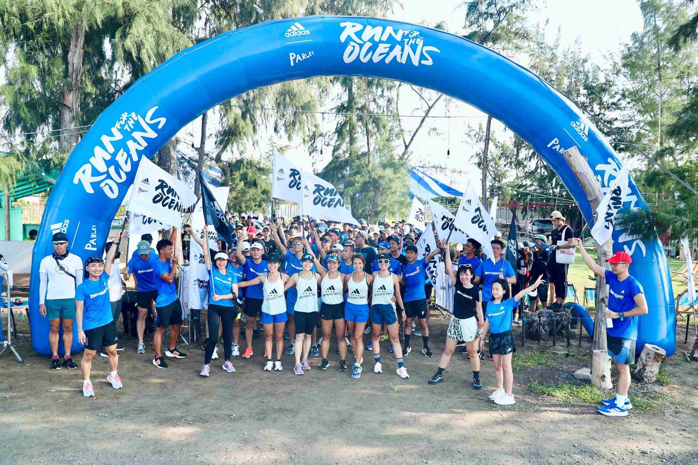 Run For The Oceans 2022 tại Cần Giờ với sự tham gia của gần 300 runners Run For The Oceans 2022 tại Cần Giờ với sự tham gia của gần 300 runners