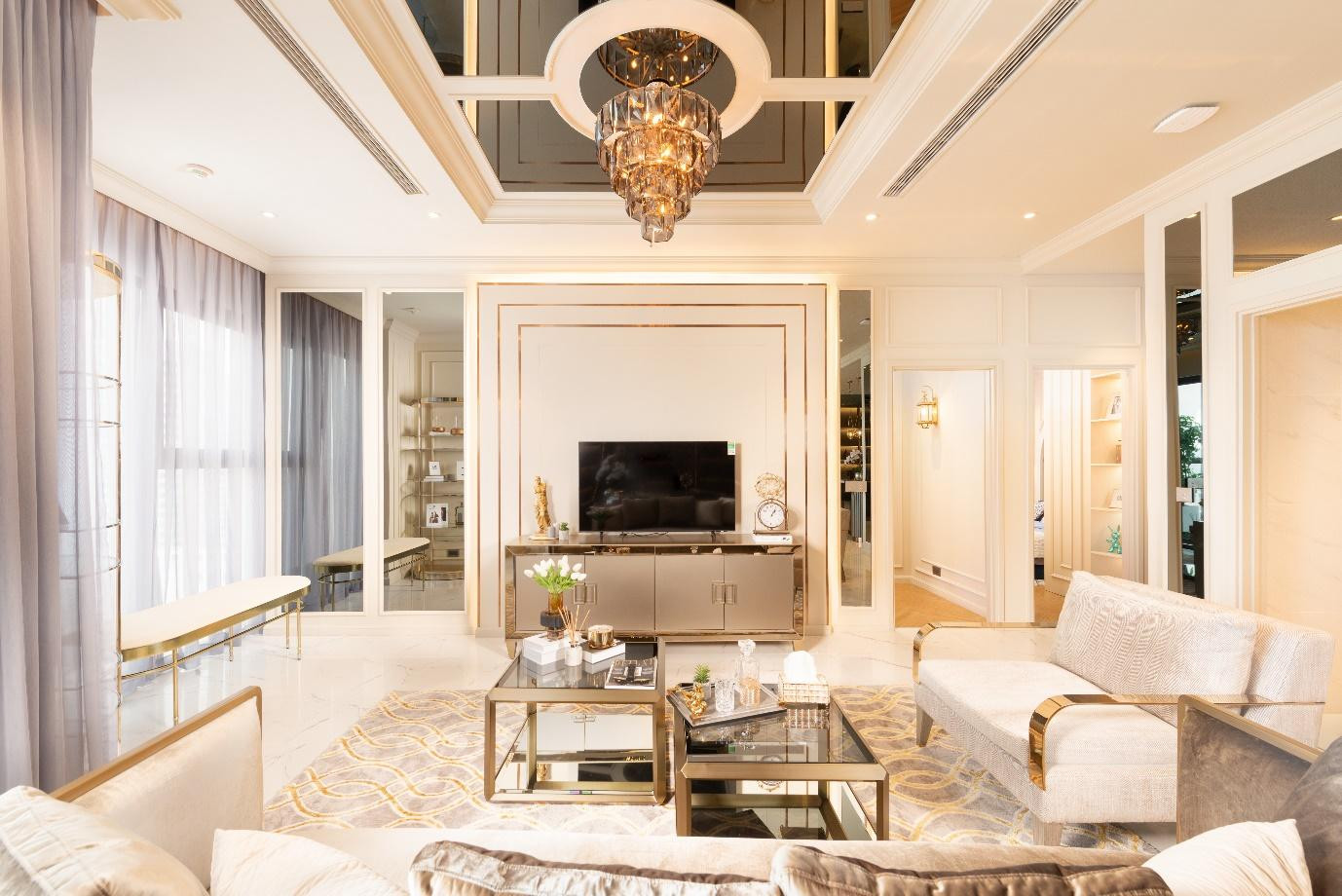 Phong cách thiết kế nội thất tinh tế, sang trọng thể hiện gout thẩm mỹ cao dành cho giới tinh hoa Sài Gòn