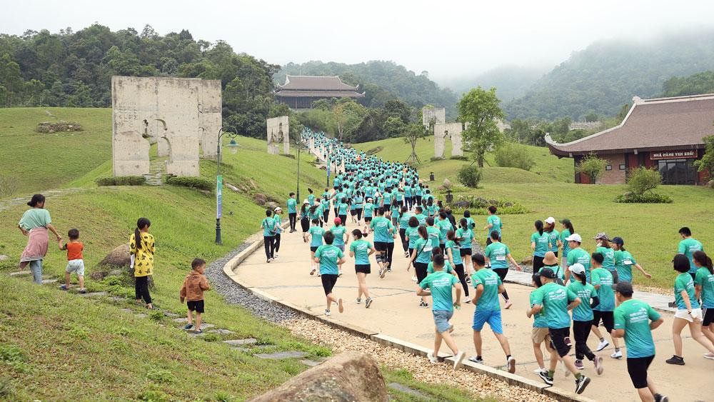 Cung đường chạy VPBM 2022 bao gồm cả đường road và đường trail trong rừng với độ dốc trải dài từ 145m lên tới 1000m.