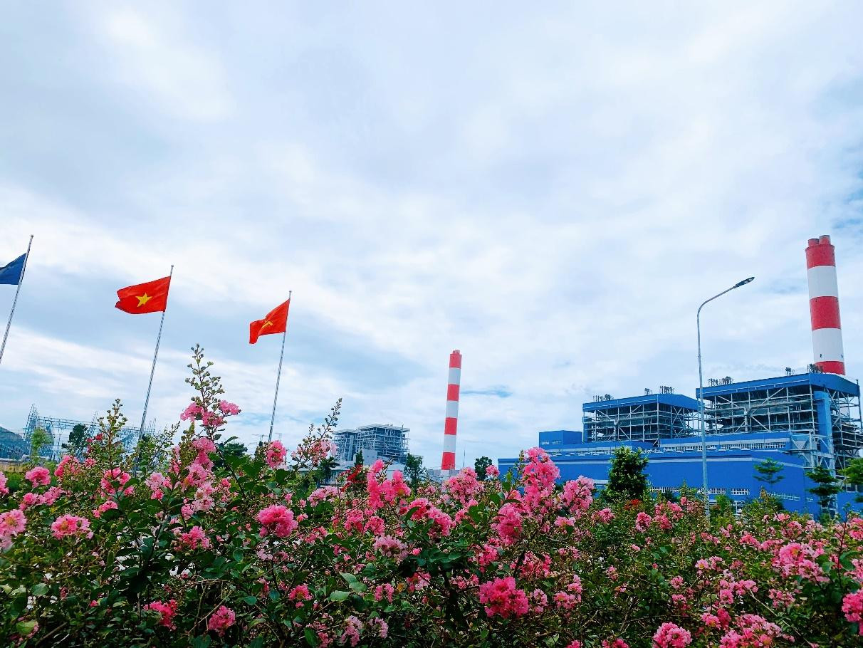 Một góc Nhà máy Nhiệt điện Vĩnh Tân 2