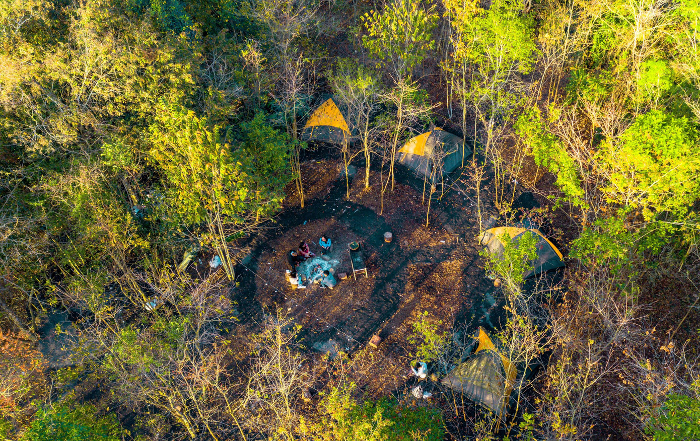 Cắm trại ngắm bình minh trên đỉnh thác Gia Long là một trải nghiệm đáng nhớ với nhiều du khách Cắm trại ngắm bình minh trên đỉnh thác Gia Long là một trải nghiệm đáng nhớ với nhiều du khách