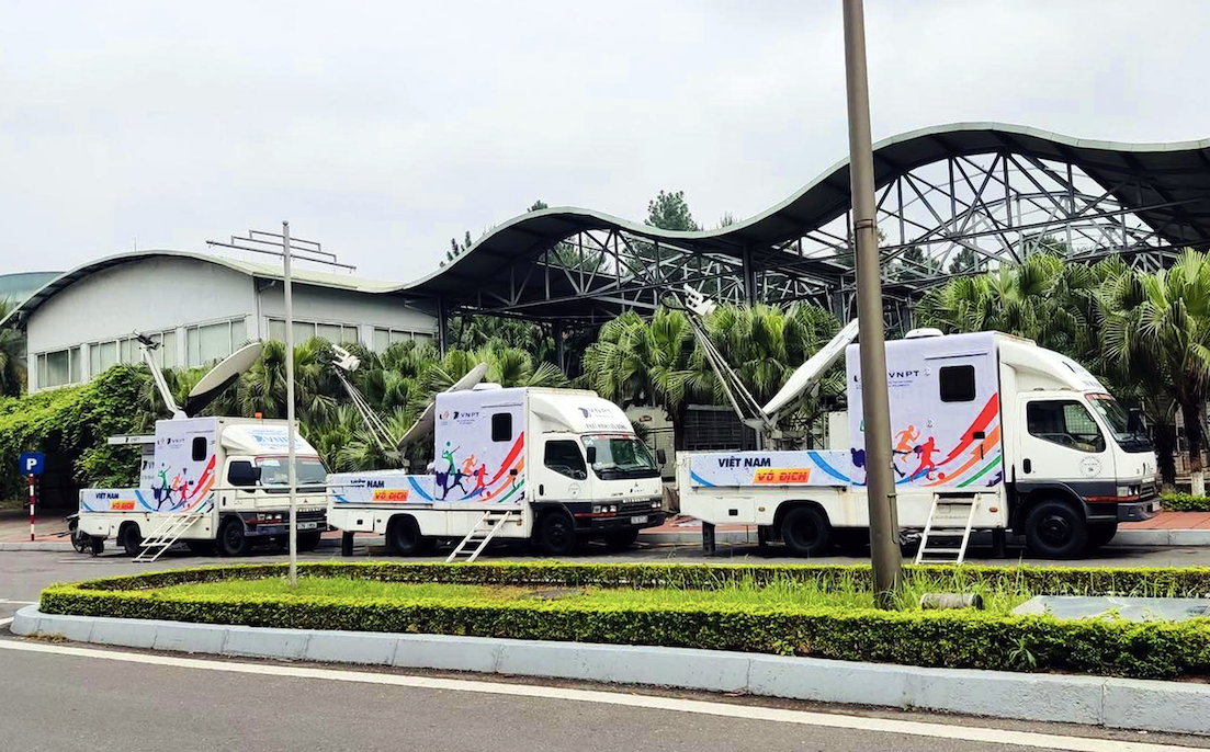 VNPT điều động 3 xe chuyên dụng phát hình vệ tinh phục vụ cho công tác truyền dẫn tín hiệu truyền hình qua vệ tinh cho các hãng thông tấn trong khu vực