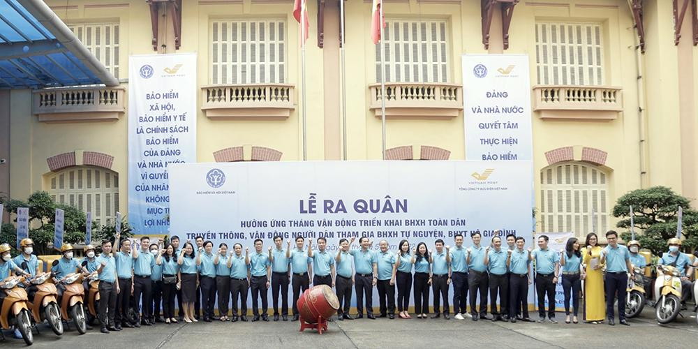 Lãnh đạo BHXH Việt Nam và Bưu điện Việt Nam chính thức phát động ra quân tuyên truyền, vận động người dân tham gia BHXH, BHYT.