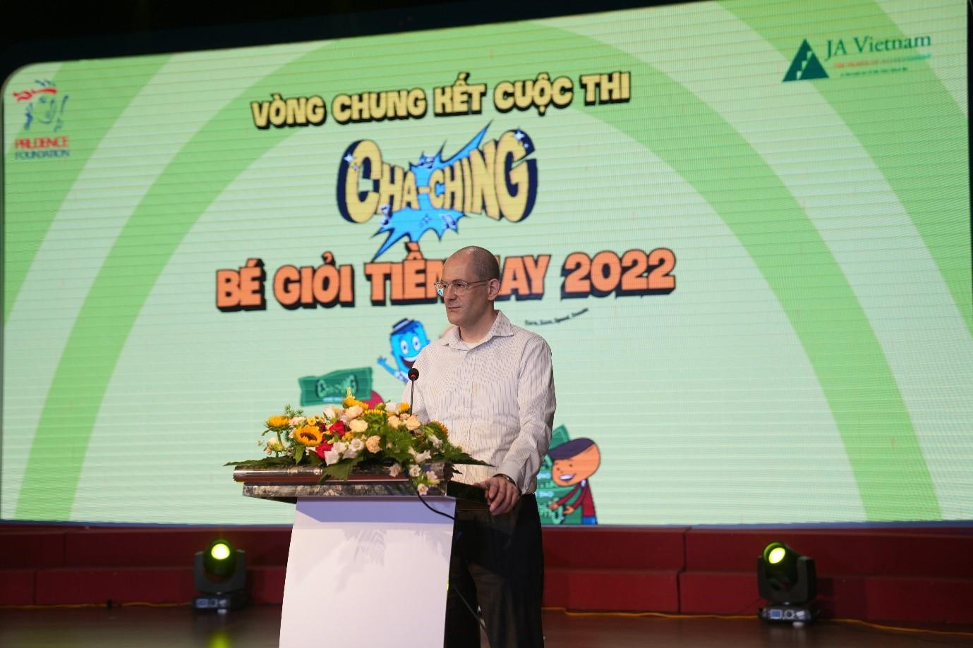 Ông Matthew Hunt, Phó Tổng giám đốc Tài chính Prudential Việt Nam phát biểu khai mạc ngày hội Ông Matthew Hunt, Phó Tổng giám đốc Tài chính Prudential Việt Nam phát biểu khai mạc ngày hội