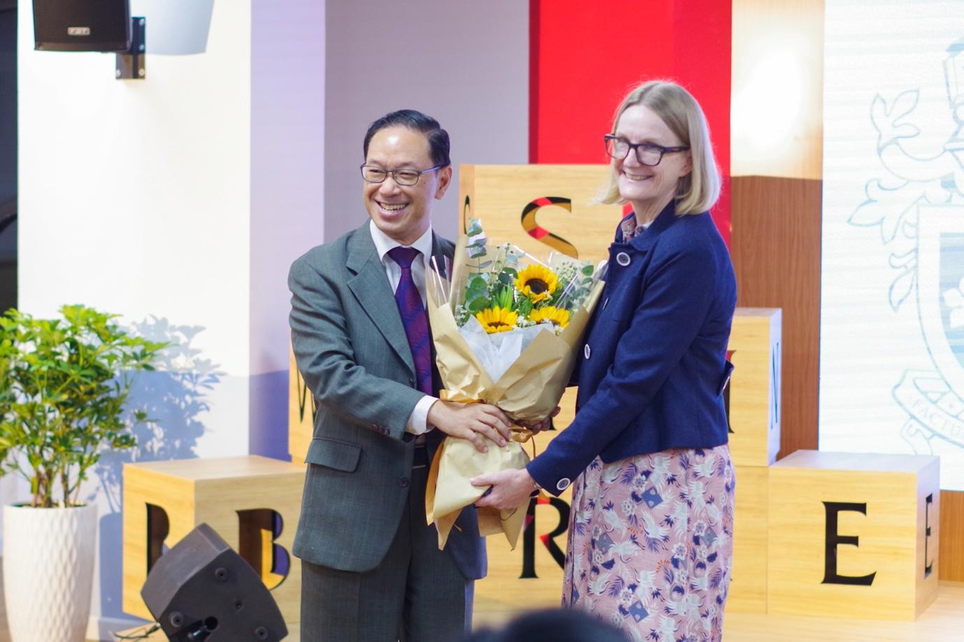 Bà Sarah Hooper cho rằng giáo dục là trụ cột quan trọng của mối quan hệ giữa Australia và Việt Nam