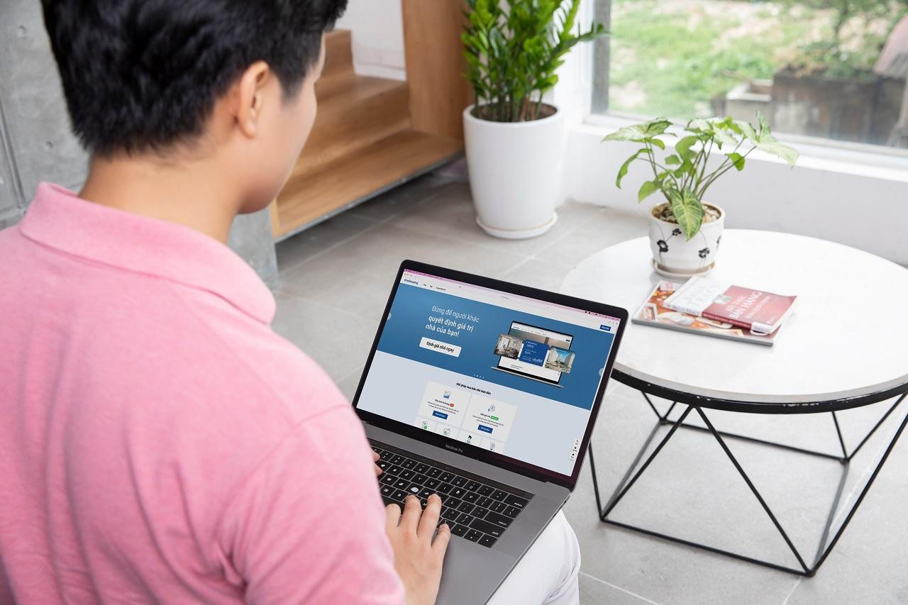 Công cụ định giá nhà từ OneHousing góp phần thúc đẩy minh bạch thị trường bất động sản. Công cụ định giá nhà từ OneHousing góp phần thúc đẩy minh bạch thị trường bất động sản.