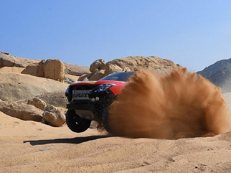 Đua xe địa hình trên cát Mũi Dinh – trải nghiệm thách thức các tay đua. Đua xe địa hình trên cát Mũi Dinh – trải nghiệm thách thức các tay đua.