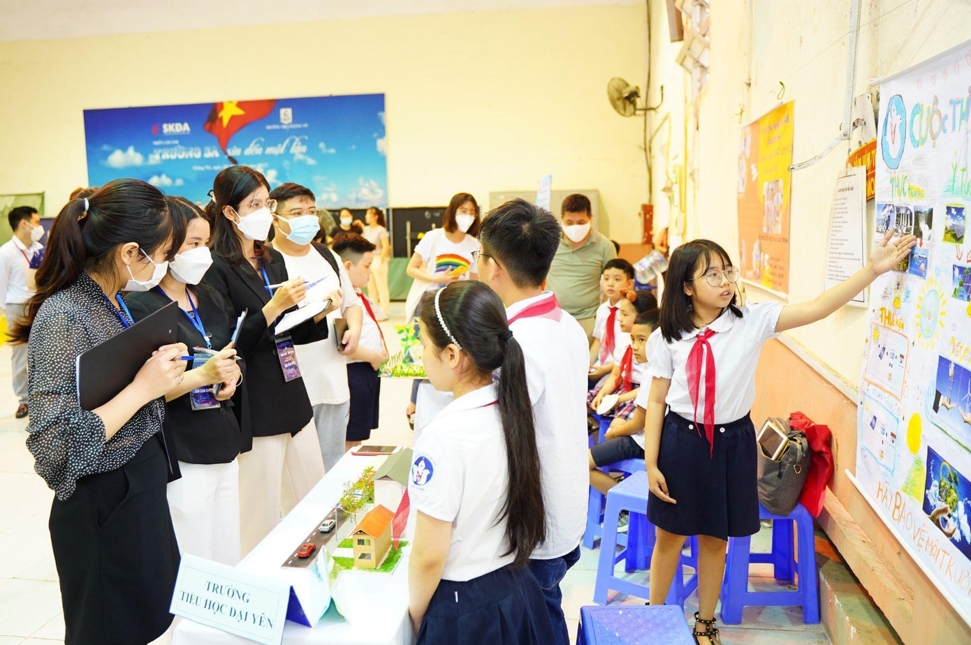 Ban giám khảo chấm thi Khối Tiểu học