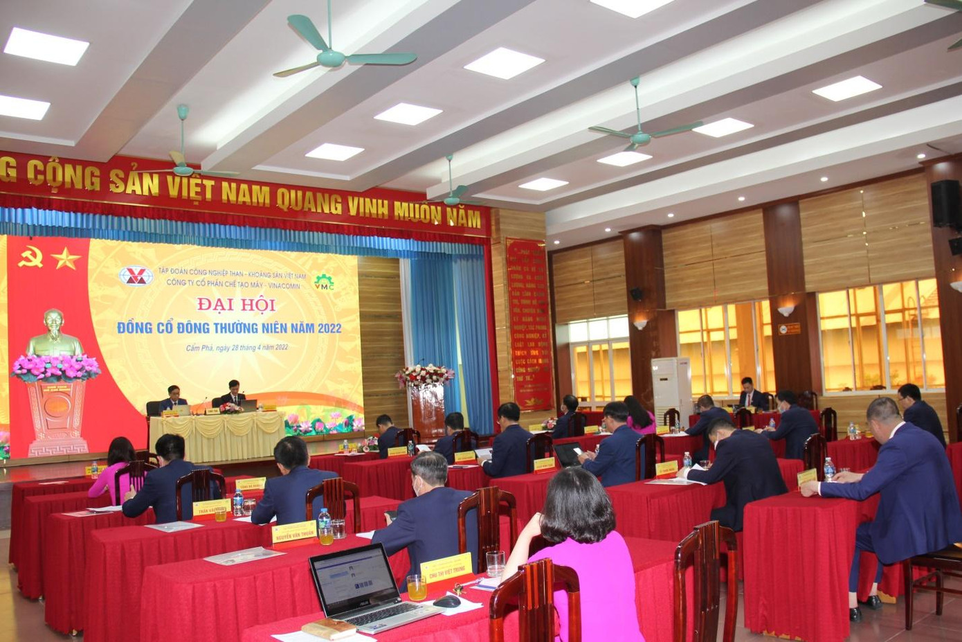 Quang cảnh tại đại hội.