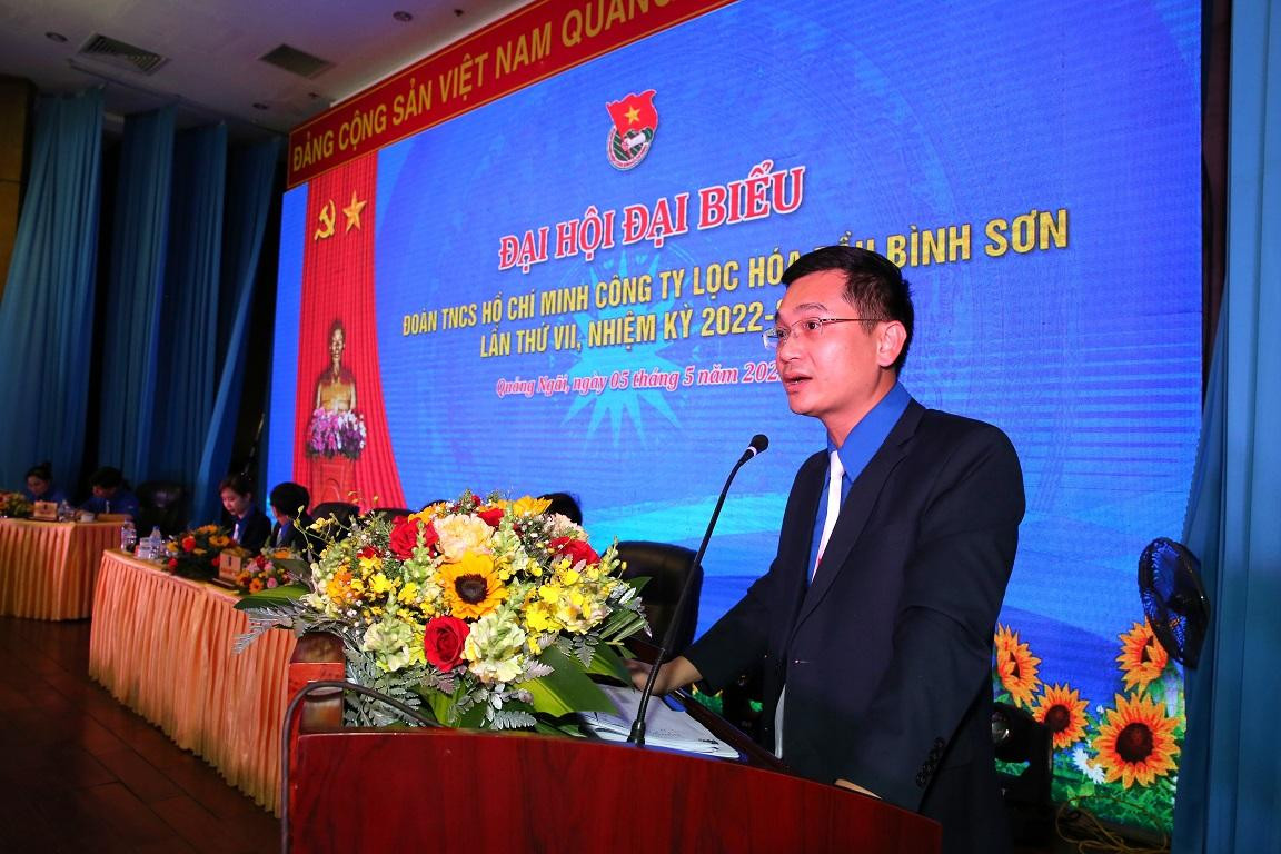 Bí thư ĐTN BSR Nguyễn Huy Du báo cáo tổng kết công tác đoàn nhiệm kỳ 2017 - 2022 và phương hướng, nhiệm vụ nhiệm kỳ 2022 - 2027. Bí thư ĐTN BSR Nguyễn Huy Du báo cáo tổng kết công tác đoàn nhiệm kỳ 2017 - 2022 và phương hướng, nhiệm vụ nhiệm kỳ 2022 - 2027.