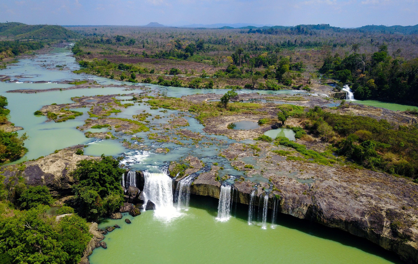 Hòa mình vào thiên nhiên hùng vĩ tại thác Dray Nur để trải nghiệm một mùa hè vui khỏe Hòa mình vào thiên nhiên hùng vĩ tại thác Dray Nur để trải nghiệm một mùa hè vui khỏe