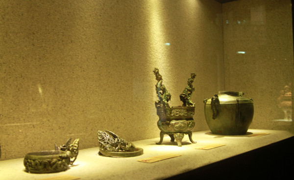 Một góc trưng bày hiện vật trong bảo tàng