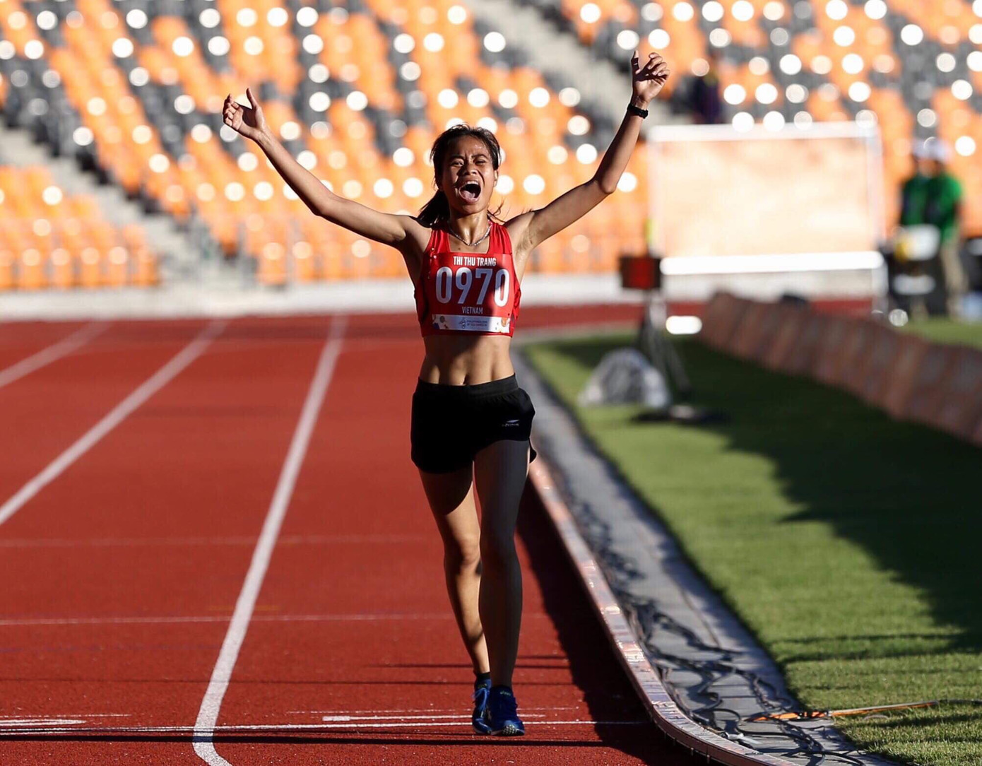 Bóng đá nữ đoạt HCV, Việt Nam trở lại vị trí thứ 2 bảng xếp hạng ảnh 17