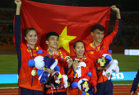 Bóng đá nữ đoạt HCV, Việt Nam trở lại vị trí thứ 2 bảng xếp hạng ảnh 19