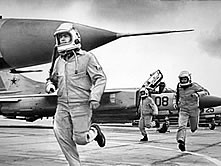 Năm 1979. Các trung đoàn máy bay chiến đấu từ lãnh thổ của Ucraina và Belarussia cơ động di chuyển đến sân bay của Mông cổ