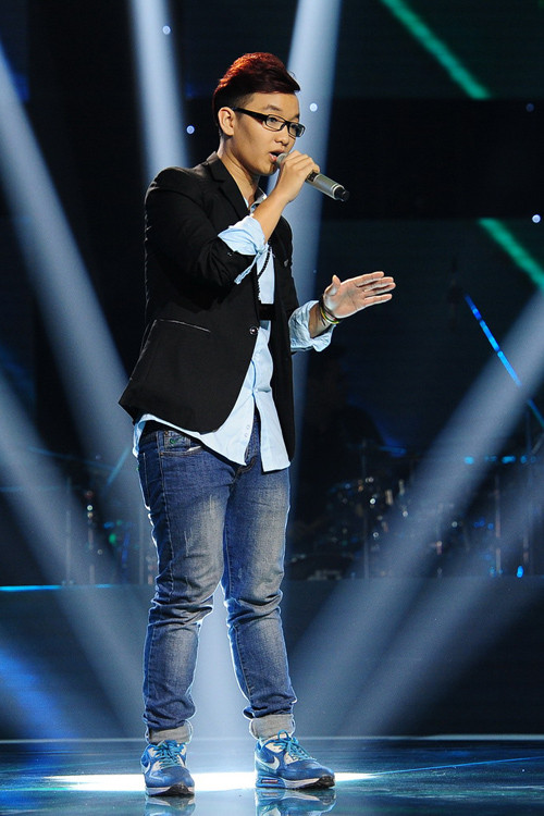 The Voice: Mỹ Tâm bị Tuấn Hưng, Mr. Đàm ‘cưỡng hôn’ ảnh 3