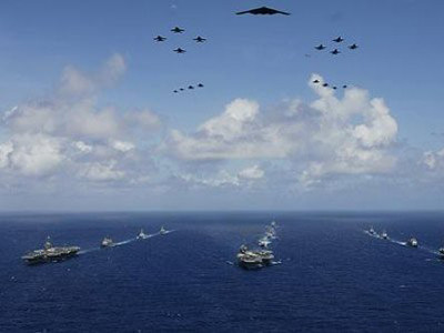 Mặc dù khẳng định từ giờ tới năm 2020, 60% hải quân Mỹ sẽ tập trung ở châu Á - Thái Bình Dương, nhưng Tổng thống Obama đang nhấn mạnh nhiều hơn tới khía cạnh kinh tế của chiến lược đặt châu Á làm trọng tâm