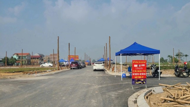 89 thửa đất (đợt 1) tại khu Man Cá, Man Cổng, Mạ Man Trong, thôn Văn Quán, xã Đỗ Động, huyện Thanh Oai được đưa ra đấu giá ngày 15/3. Ảnh: Dương Tâm.