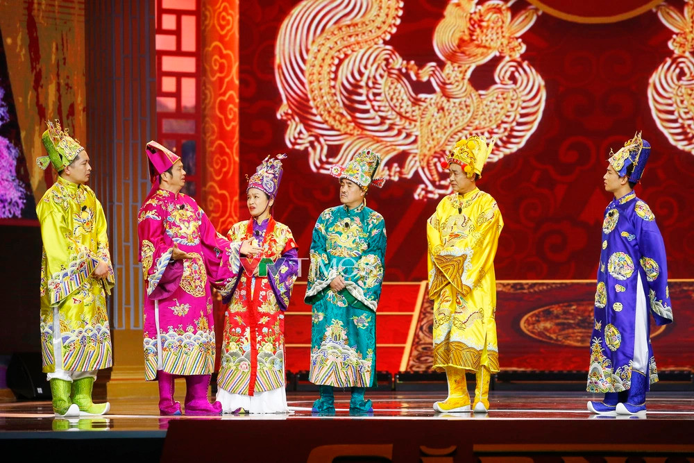 Phiên chầu năm nay chỉ diễn ra trong thời gian ngắn, ít đất diễn hơn mọi năm. Phiên chầu năm nay chỉ diễn ra trong thời gian ngắn, ít đất diễn hơn mọi năm.